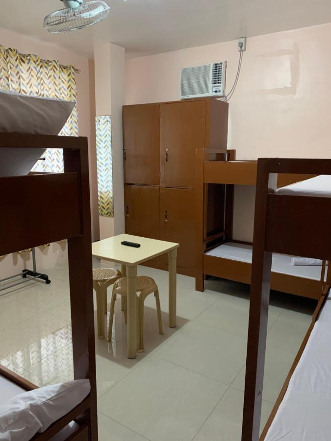 Brielles Travellers Inn Tagbilaran City Kültér fotó